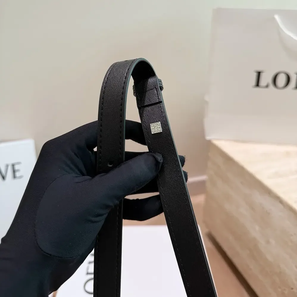 Loewe Small Puzzle Bag in Nappa Calfskin for Unisex in Grey Loewe Small Puzzle Bag in Nappa Calfskin for Unisex in Grey