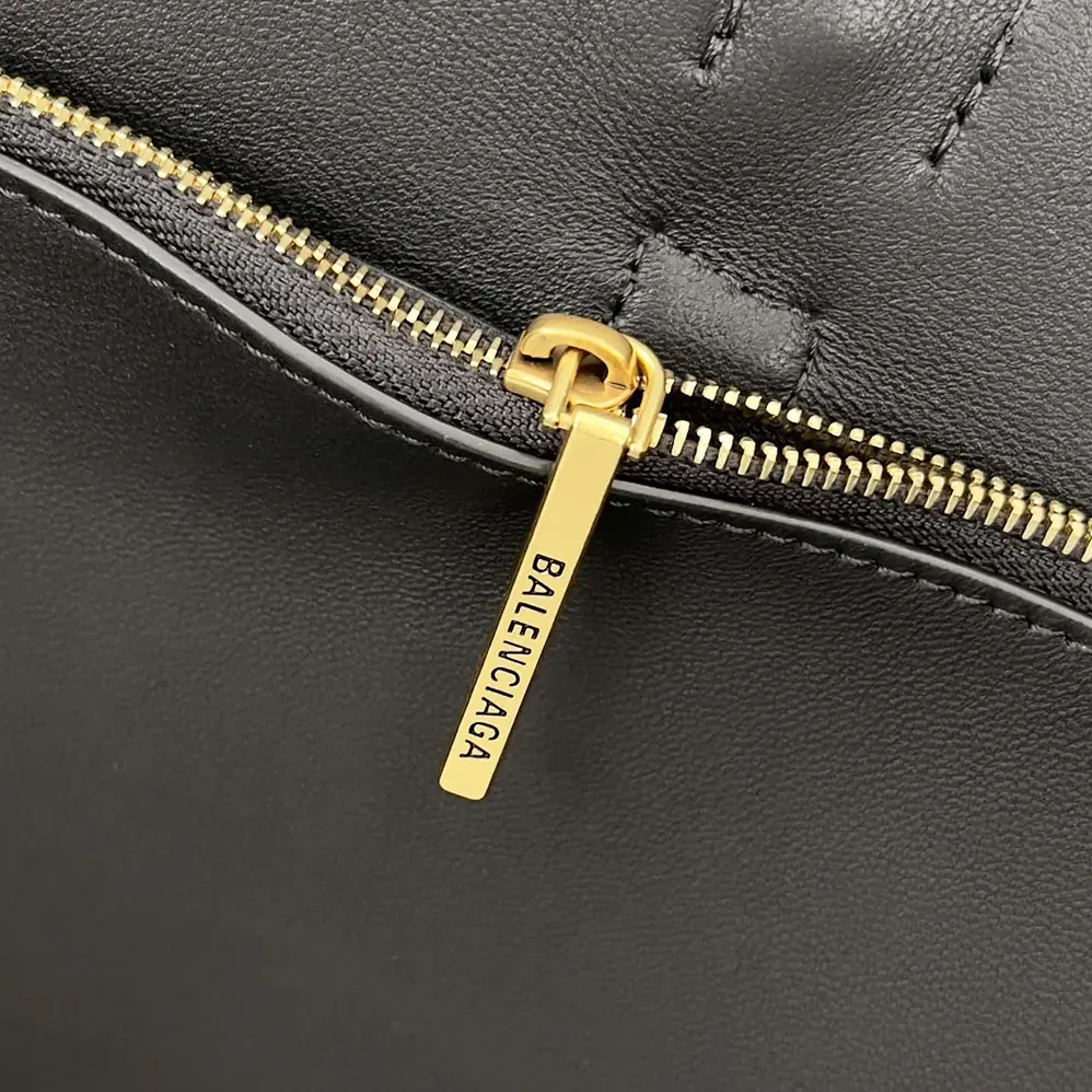 Balenciaga Bel Air XL Carry All Bag in Black Smooth Calfskin for Women in Gold Balenciaga Bel Air XL Carry All Bag in Black Smooth Calfskin for Women in Gold