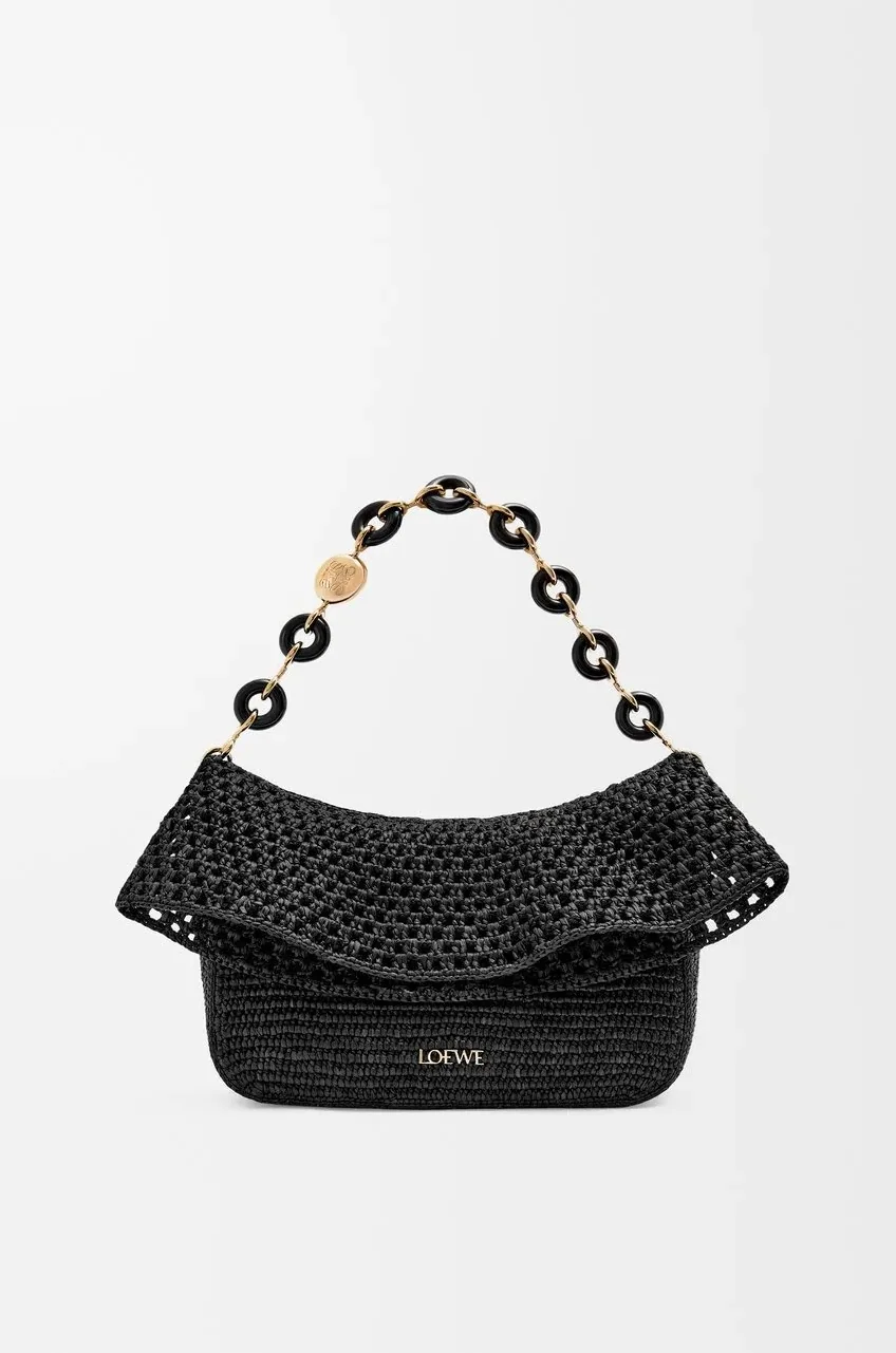 Loewe Medium Ola Bag In Raffia Black / AP22P22X02 Loewe Medium Ola Bag In Raffia Black / AP22P22X02
