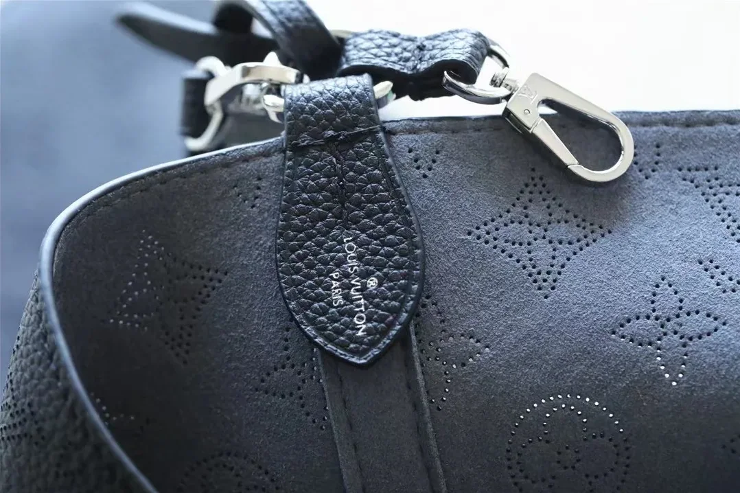 Louis Vuitton Neverfull MM Black / Louis Vuitton Neverfull MM Black /