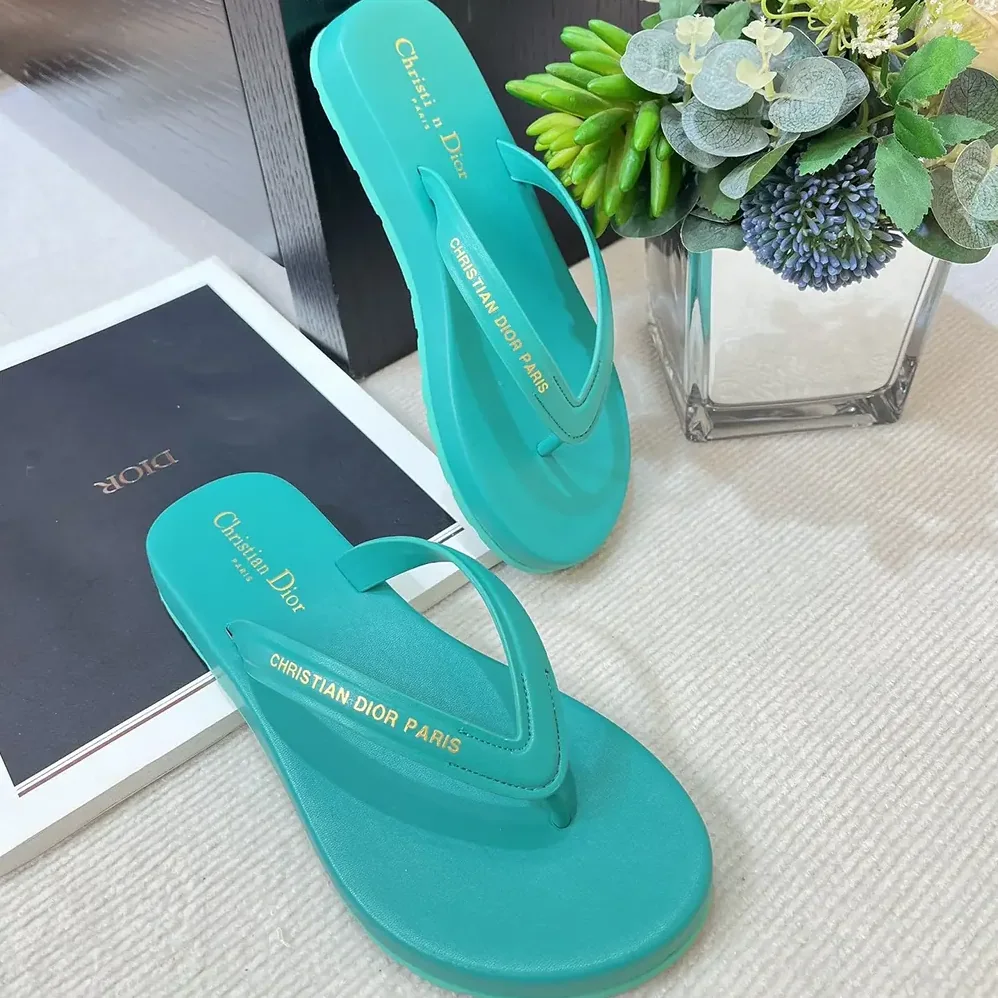 Dior Diorsea Thong Sandal Aquamarina Leather for Women in Effect Fabric Dior Diorsea Thong Sandal Aquamarina Leather for Women in Effect Fabric