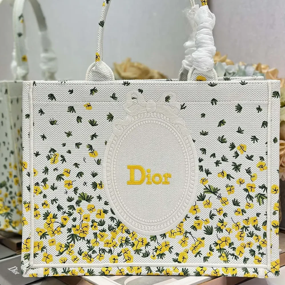 Dior Medium Dior Book Tote with Strap Buttercup Dior Embroidery and White Dior Médaillon for Women Dior Medium Dior Book Tote with Strap Buttercup Dior Embroidery and White Dior Médaillon for Women