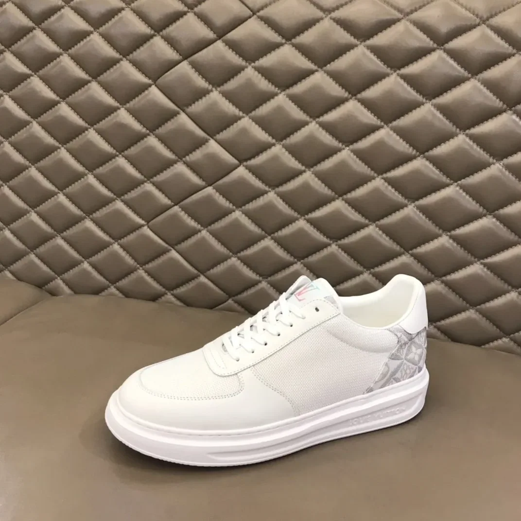 Louis Vuitton Rivoli Sneaker Monogram Metallic Canvas White Louis Vuitton Rivoli Sneaker Monogram Metallic Canvas White