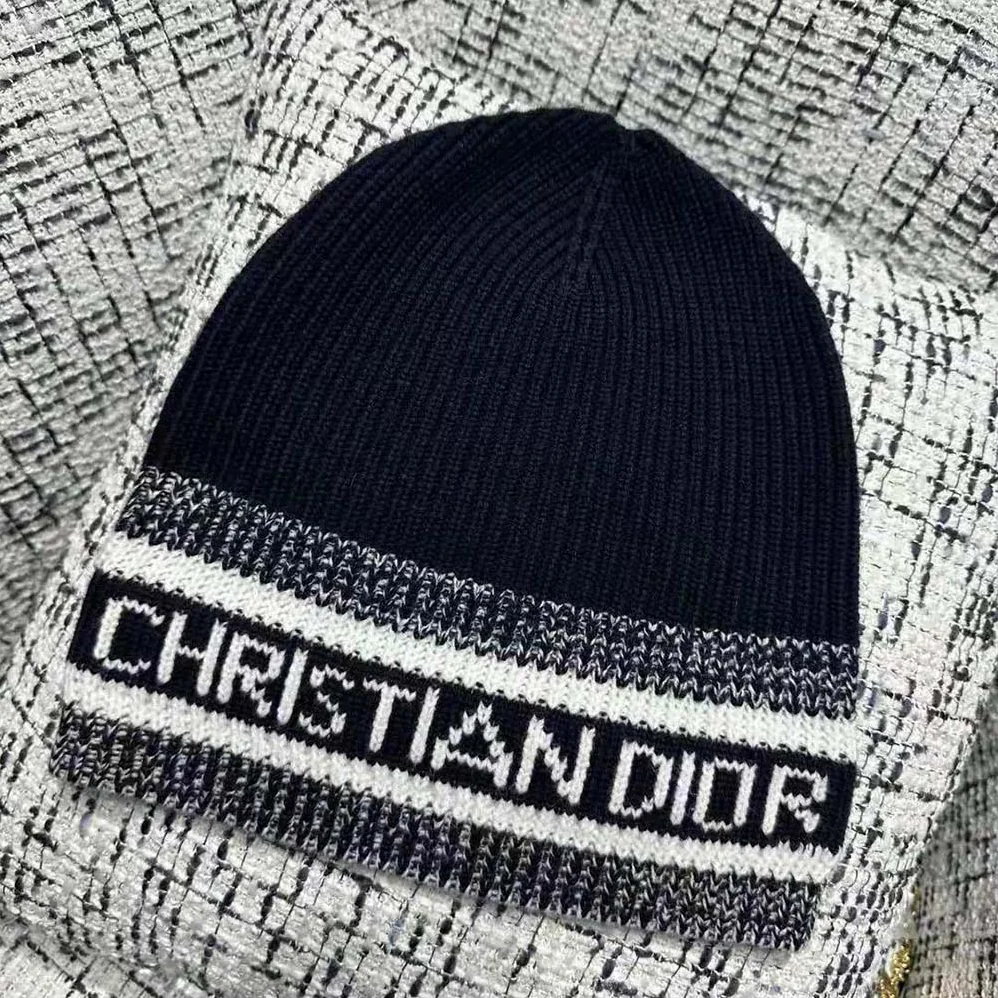 Dior D-White Beanie Black and Ivory Virgin Wool and Cashmere for Women Dior D-White Beanie Black and Ivory Virgin Wool and Cashmere for Women