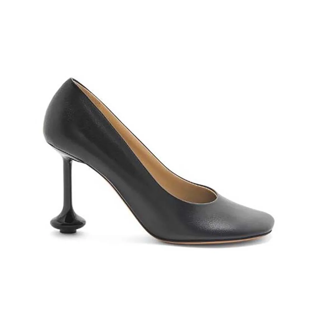 Loewe Toy Pump in Goatskin for Women in Black