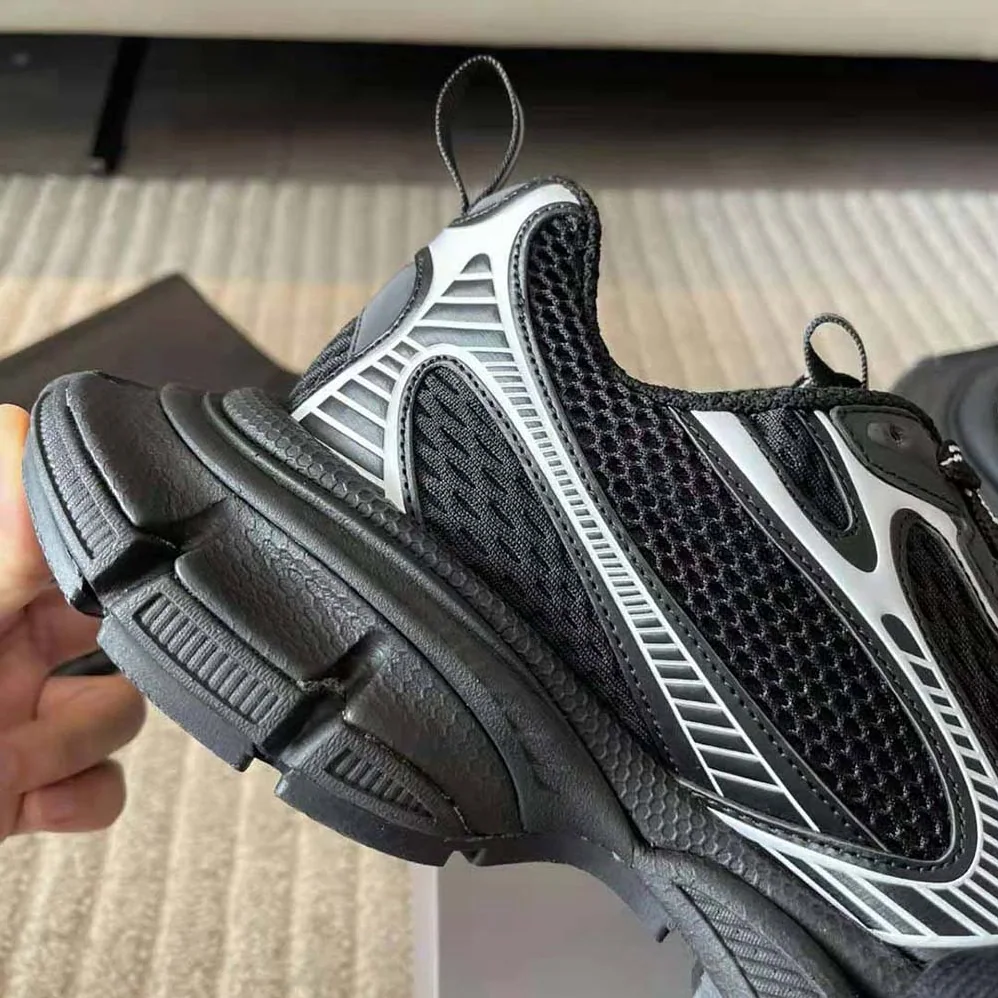 Balenciaga 3XL Sneaker in Black and White Mesh and Polyurethane for Unisex Balenciaga 3XL Sneaker in Black and White Mesh and Polyurethane for Unisex
