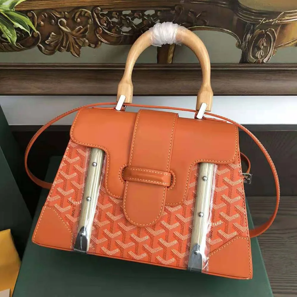 Goyard Sac Saïgon PM in Toile Goyardine & Clamecy Calfskin for Women in Orange Goyard Sac Saïgon PM in Toile Goyardine & Clamecy Calfskin for Women in Orange