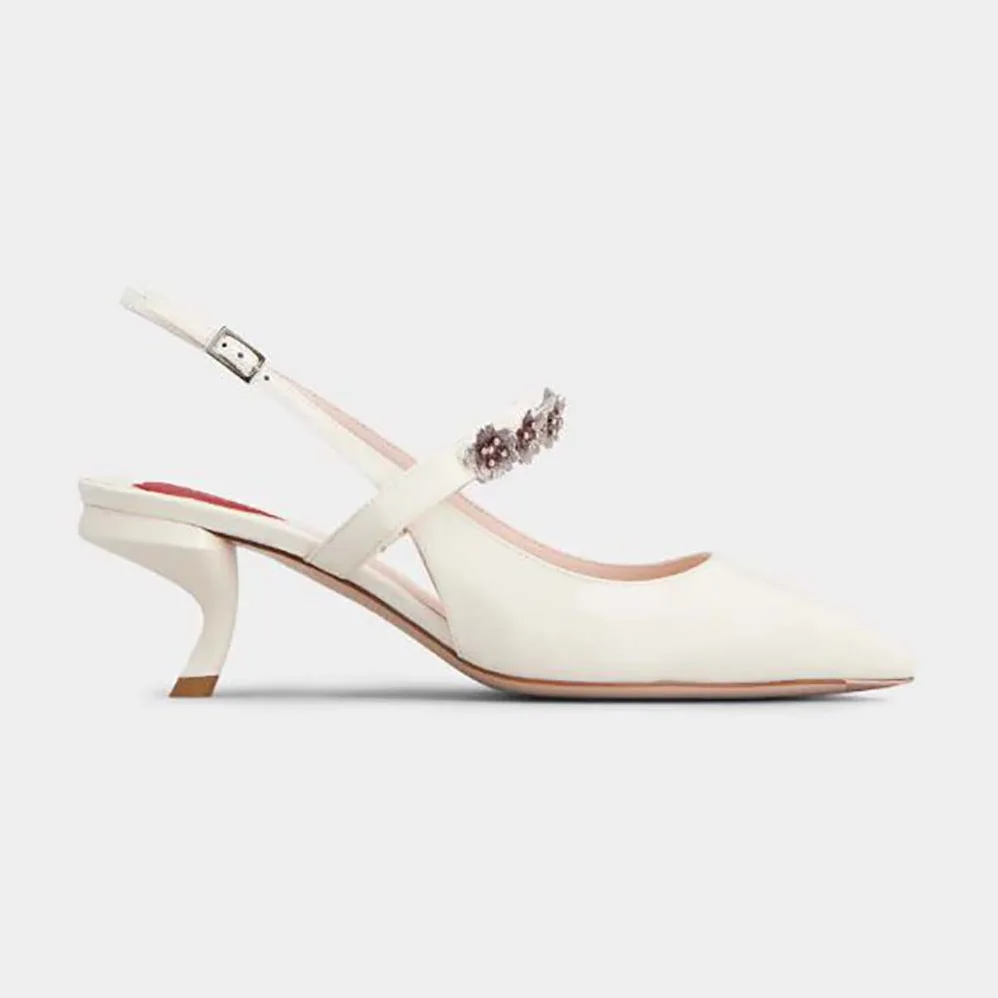 Roger Vivier Virgule Flower Slingback Pumps in Patent Leather for Women in White Roger Vivier Virgule Flower Slingback Pumps in Patent Leather for Women in White