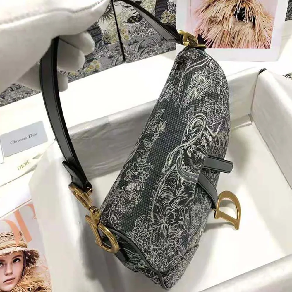 Dior Saddle Bag Toile DE Jouy Reverse Jacquard for Women in Silver Dior Saddle Bag Toile DE Jouy Reverse Jacquard for Women in Silver