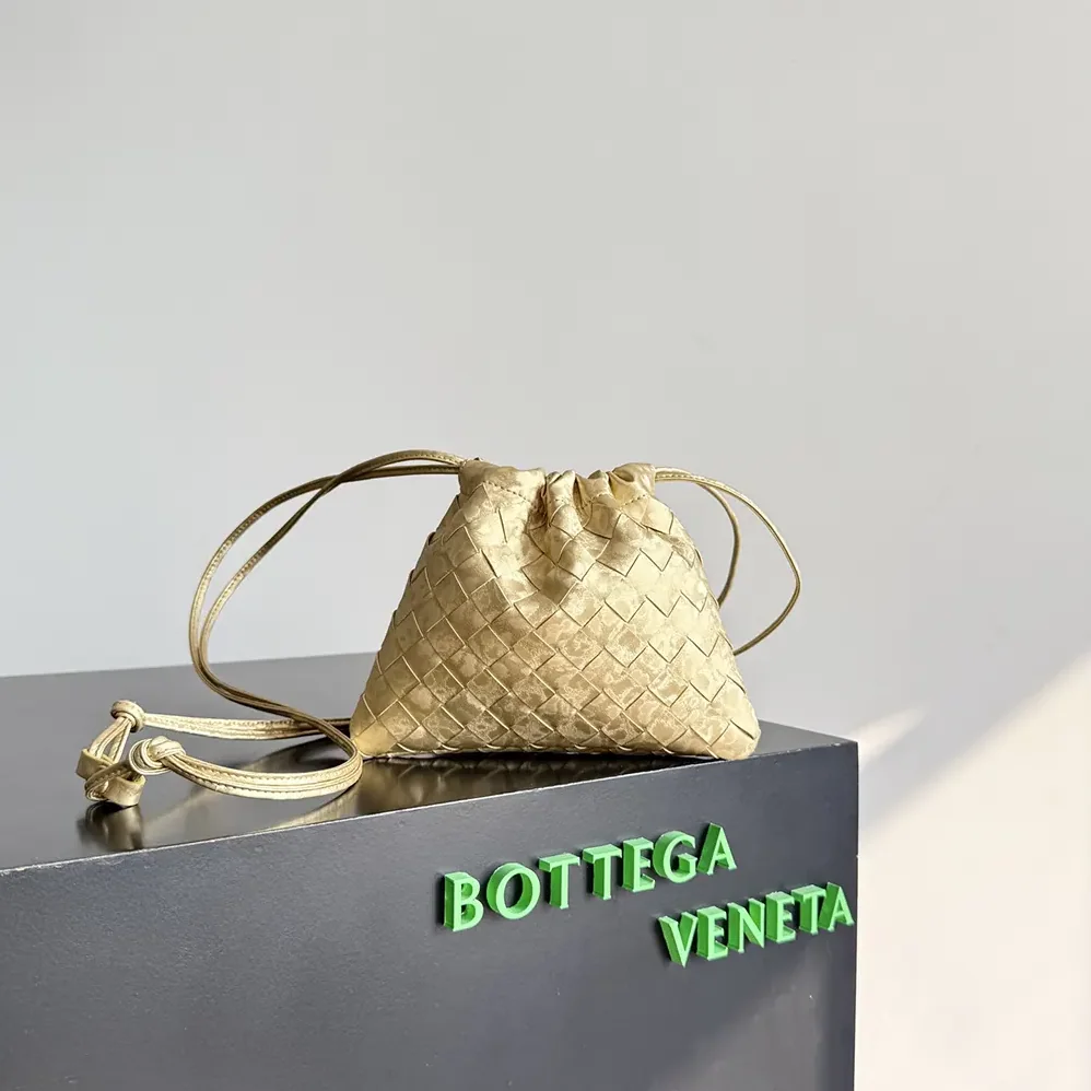 Bottega Veneta Small Dustbag for Women in Gold
