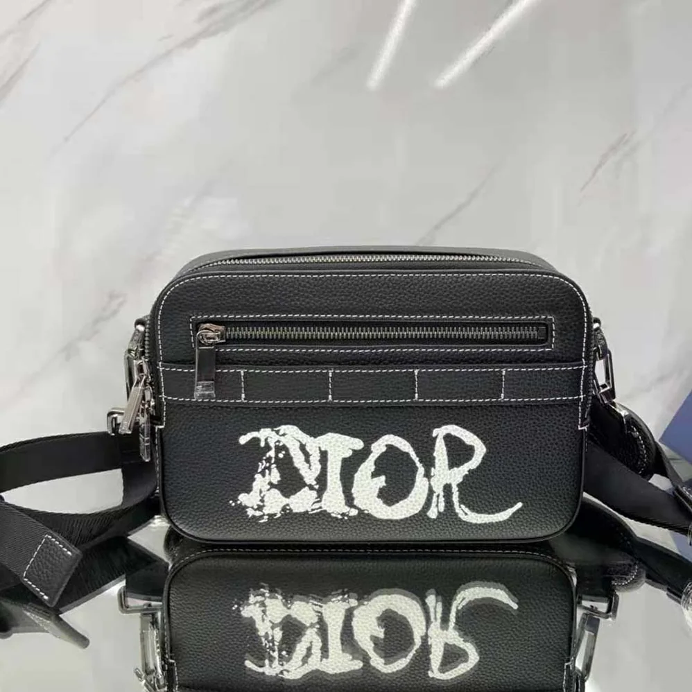 Dior Peter Doig Safari Messenger Bag Black Grained Calfskin for Men Dior Peter Doig Safari Messenger Bag Black Grained Calfskin for Men