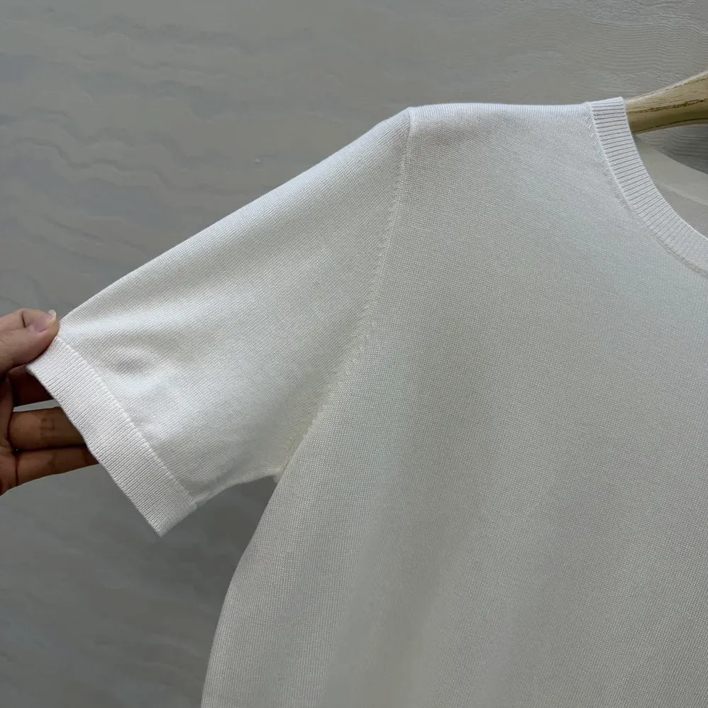 Dior Short-Sleeved Fitted Sweater White Wool Knit with Green and Black Dior Clover Signature for Women Dior Short-Sleeved Fitted Sweater White Wool Knit with Green and Black Dior Clover Signature for Women