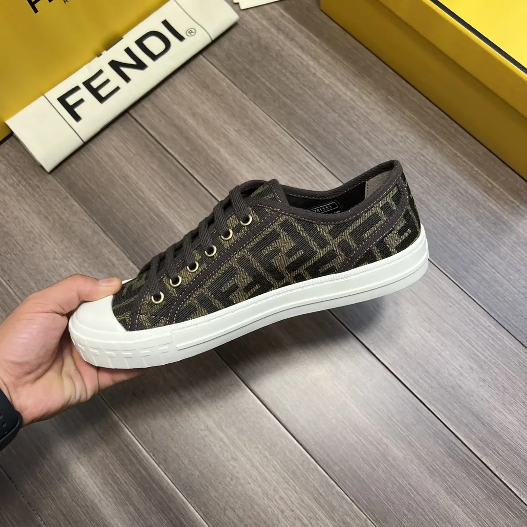 Fendi FD Domino Fabric Low-Tops Sneakers Brown 7E1553AJZXF0R7V Fendi FD Domino Fabric Low-Tops Sneakers Brown 7E1553AJZXF0R7V