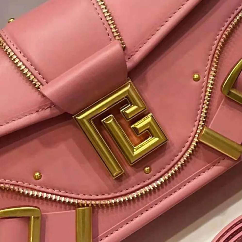 Balmain Blaze Clutch Bag in Smooth Leather for Women in Pink Balmain Blaze Clutch Bag in Smooth Leather for Women in Pink