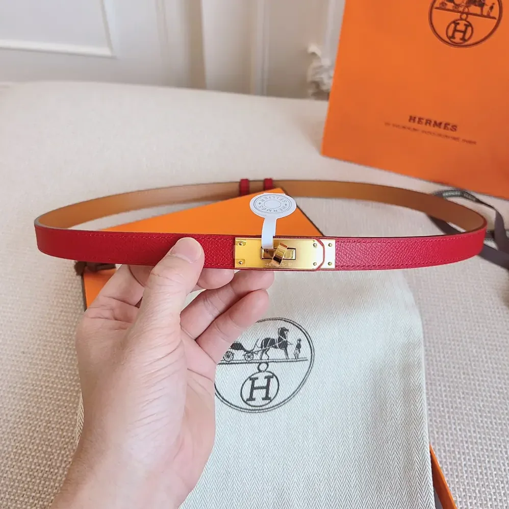 Hermes Kelly 18 Belt for Women in Red Hermes Kelly 18 Belt for Women in Red