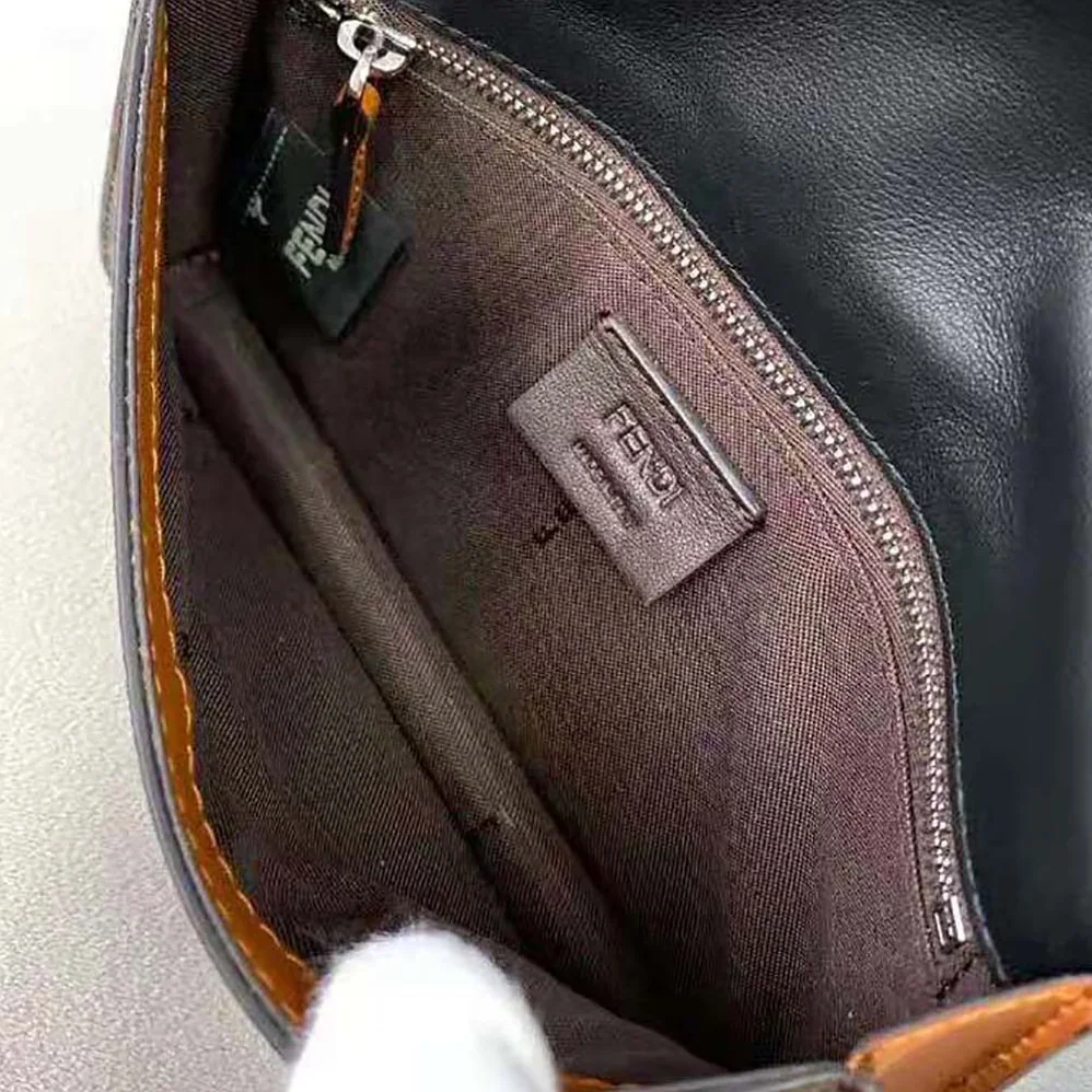 Fendi Baguette Pouch Brown Fabric Bag for Men in Brown Fendi Baguette Pouch Brown Fabric Bag for Men in Brown