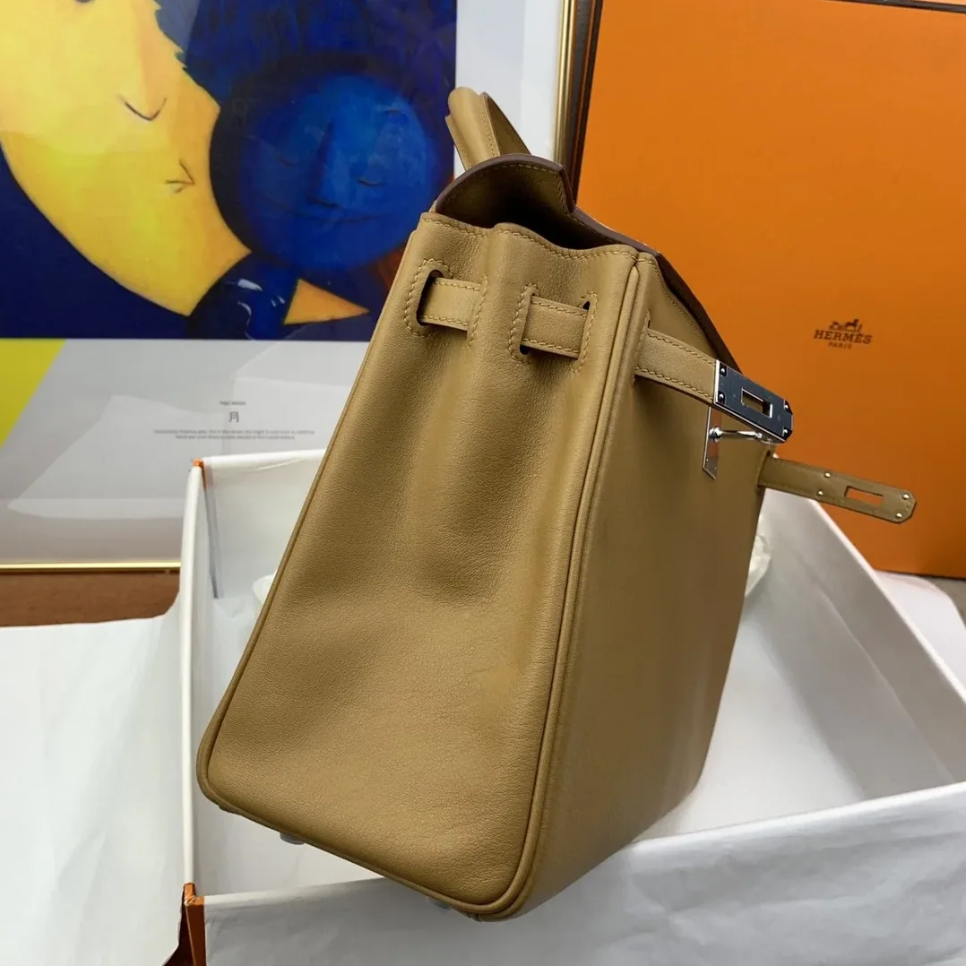 Hermes Kelly 28 Evercolor Gold Bag Hermes Kelly 28 Evercolor Gold Bag