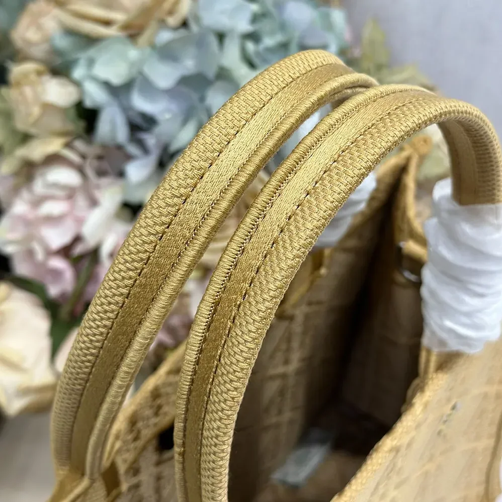 Dior Medium Dior Book Tote with Strap Natural Cannage Raffia for Women in Effect Embroidery Dior Medium Dior Book Tote with Strap Natural Cannage Raffia for Women in Effect Embroidery