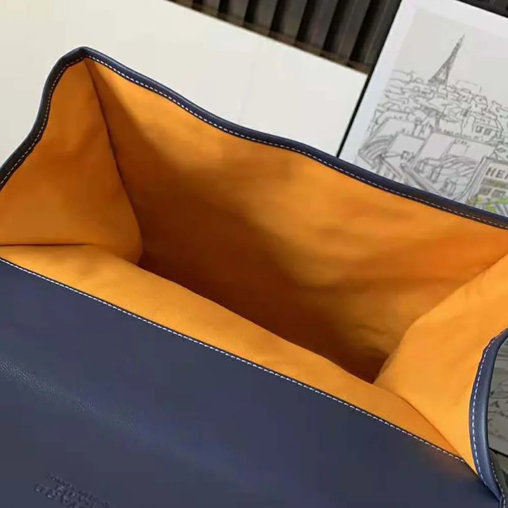 Goyard Saint Léger Backpack in Goyardine Canvas & Chevroches Calfskin for Women in Navy Goyard Saint Léger Backpack in Goyardine Canvas & Chevroches Calfskin for Women in Navy