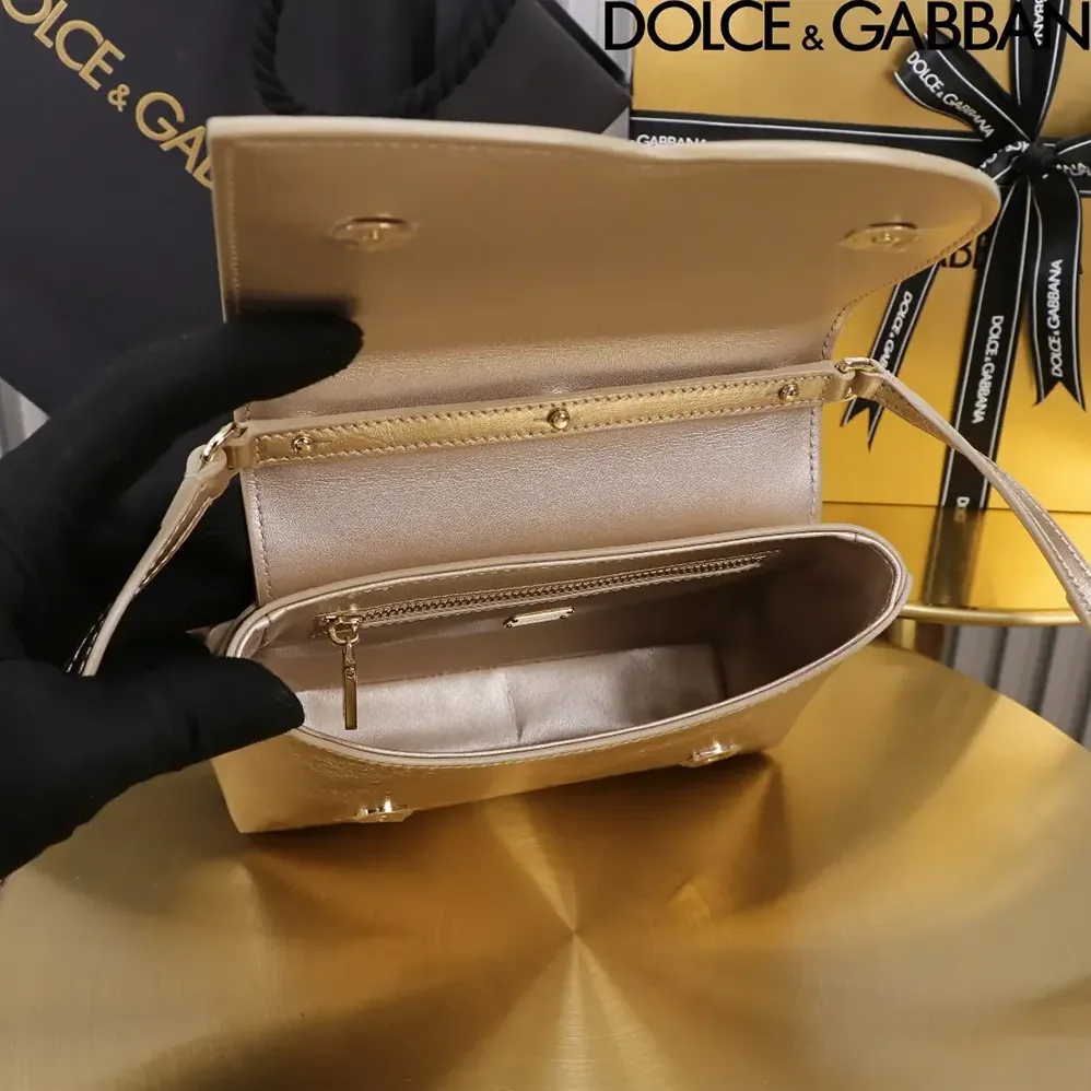 Dolce Gabbana D&G DG Logo Bag Top-handle Bag for Women in Gold Dolce Gabbana D&G DG Logo Bag Top-handle Bag for Women in Gold
