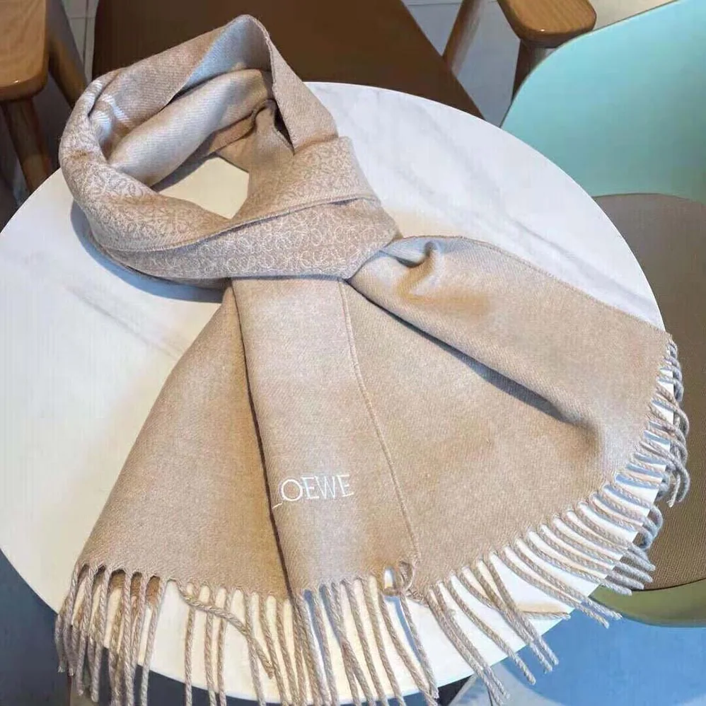 Loewe Scarf in Wool and Cashmere for Unisex in Brown Loewe Scarf in Wool and Cashmere for Unisex in Brown