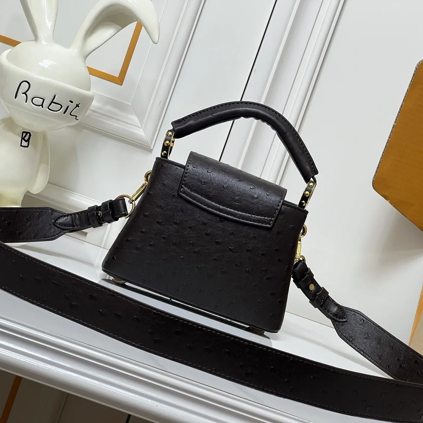 Louis Vuitton Capucines Mini Top Handle Bag in Dark Brown Gold Hardware Louis Vuitton Capucines Mini Top Handle Bag in Dark Brown Gold Hardware