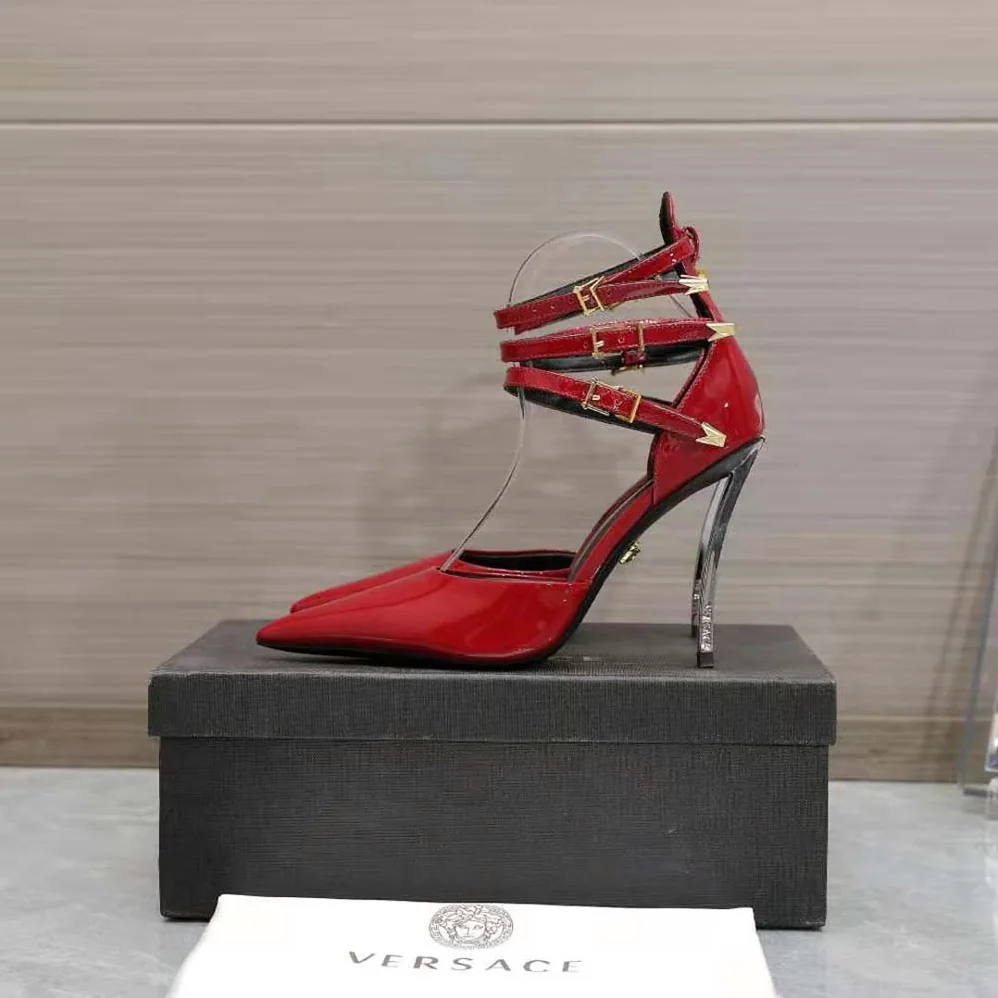 Versace Pin-Point Pumps in Calf Leather for Women in Maroon Versace Pin-Point Pumps in Calf Leather for Women in Maroon