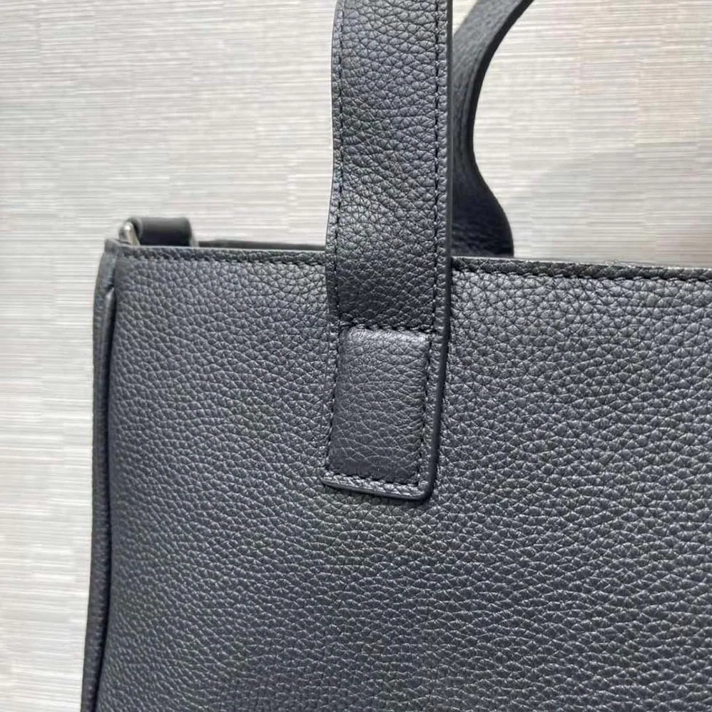 Dior Saddle Tote Bag with Shoulder Strap Black Grained Calfskin for Men Dior Saddle Tote Bag with Shoulder Strap Black Grained Calfskin for Men