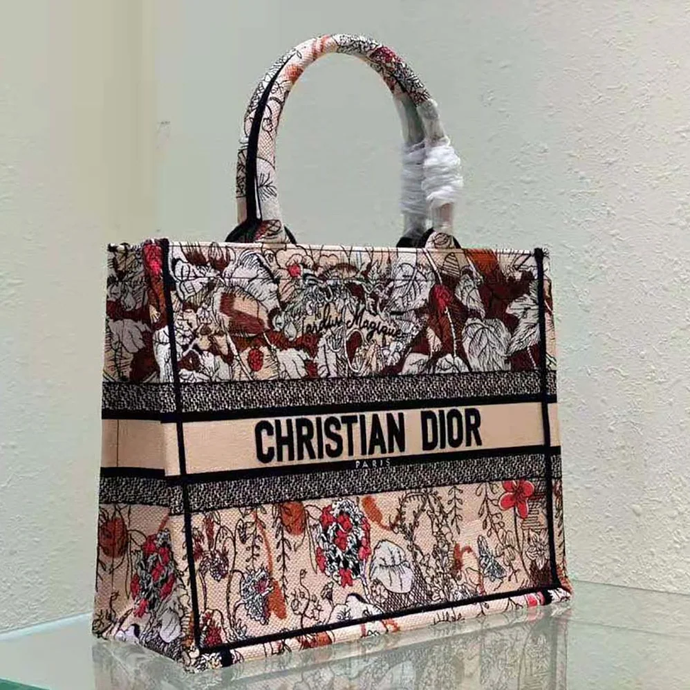 Dior Medium Dior Book Tote Powder Pink Dior Jardin Magique Embroidery for Women Dior Medium Dior Book Tote Powder Pink Dior Jardin Magique Embroidery for Women