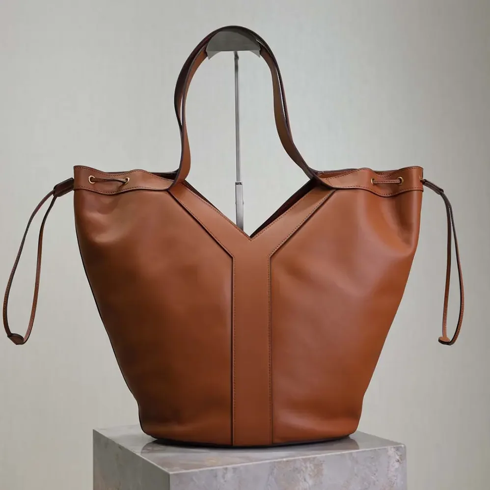 Saint Laurent YSL Y Large Hobo in Leather for Women in Brown