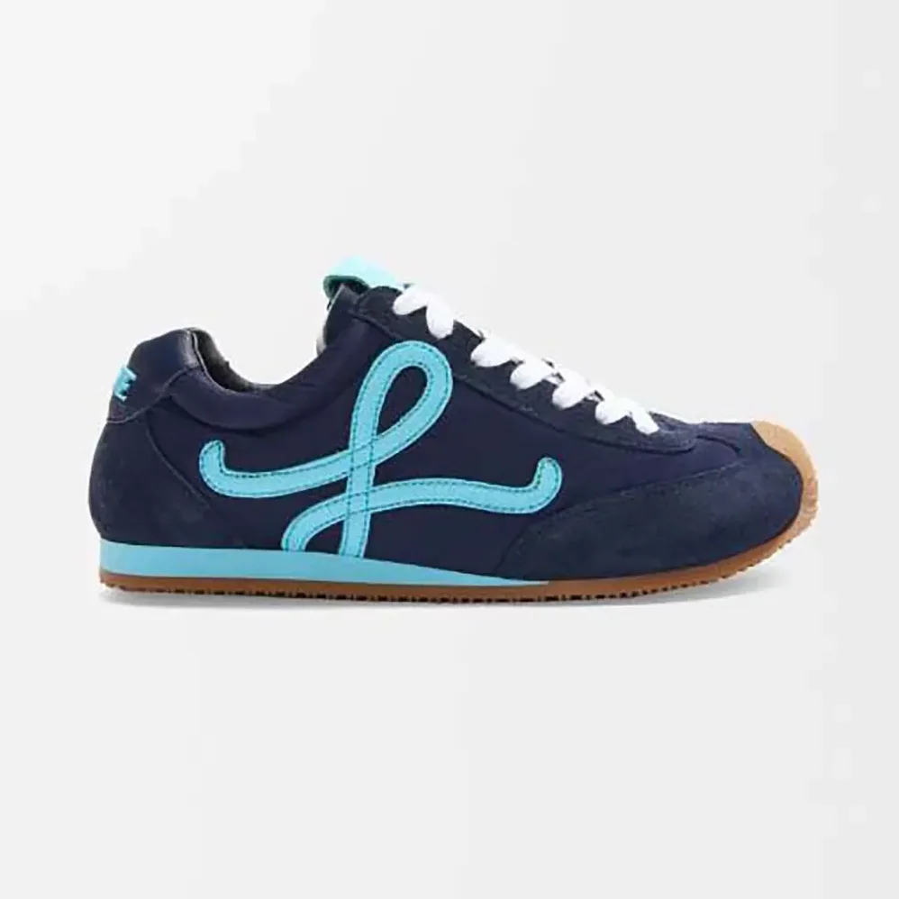 Loewe Ballet Runner 2.0 in Nylon and Calfskin for Unisex in Navy Blue Loewe Ballet Runner 2.0 in Nylon and Calfskin for Unisex in Navy Blue