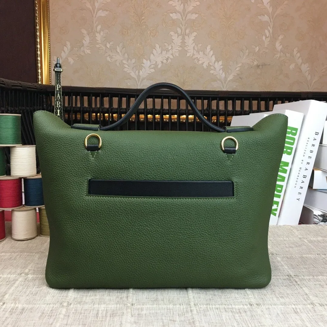 Hermes Clemence Swift Green Gold Toned Hardware Hermes Clemence Swift Green Gold Toned Hardware