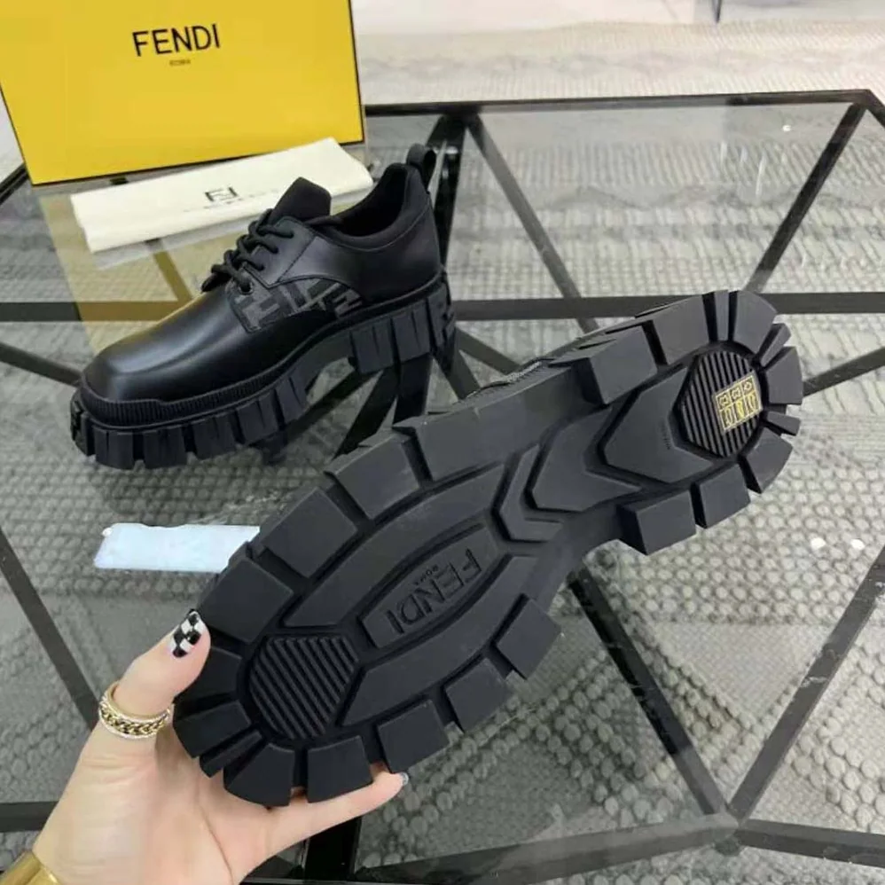 Fendi Force Black Leather Lace for Women in Ups Fendi Force Black Leather Lace for Women in Ups