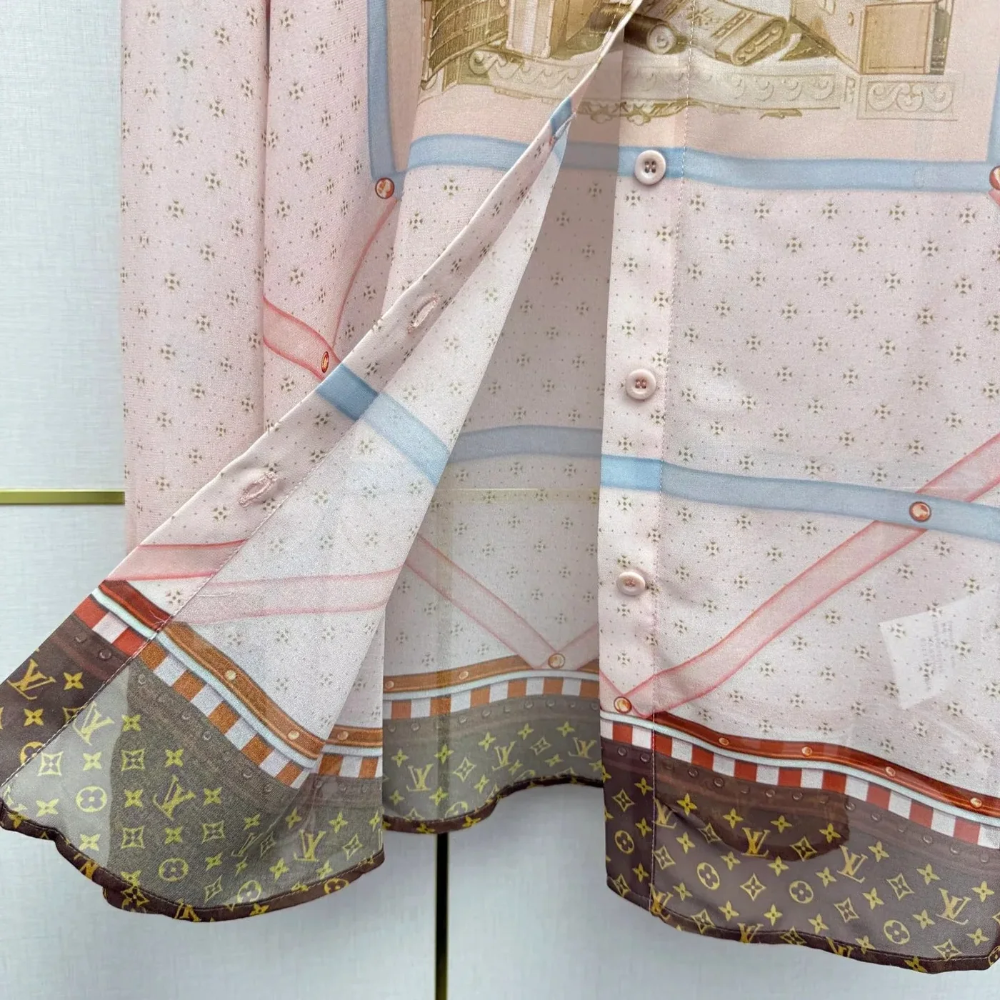 Louis Vuitton Heritage Travel Print Blouse Pink Louis Vuitton Heritage Travel Print Blouse Pink