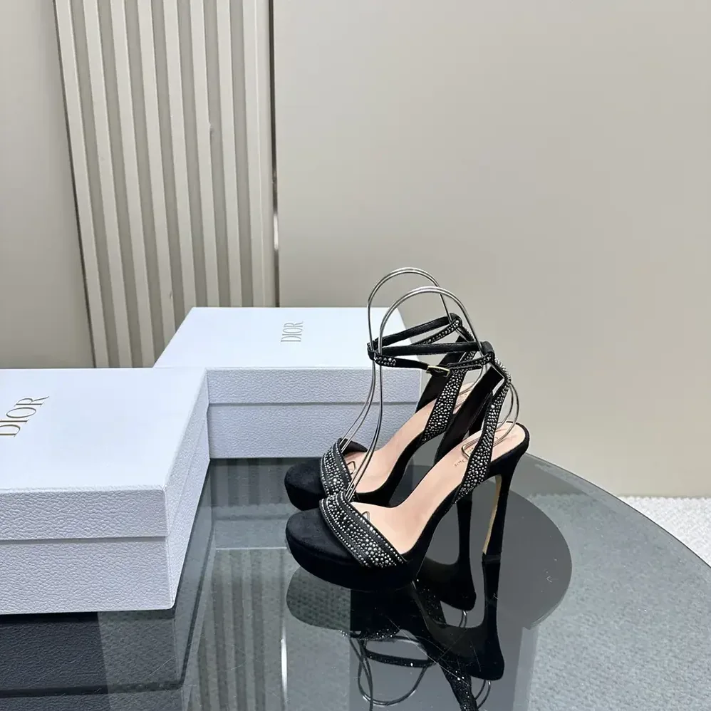Dior Or Dway Heeled Sandal Black Cotton Embroidered with Thread and Silver for Women in Tone Strass Dior Or Dway Heeled Sandal Black Cotton Embroidered with Thread and Silver for Women in Tone Strass