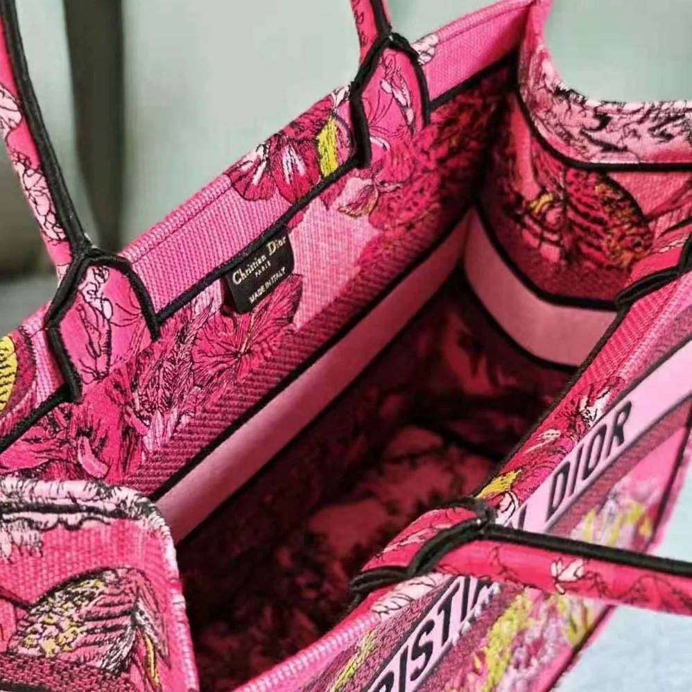 Dior Medium Dior Book Tote Fuchsia Multicolor Toile de Jouy Voyage Embroidery for Women Dior Medium Dior Book Tote Fuchsia Multicolor Toile de Jouy Voyage Embroidery for Women