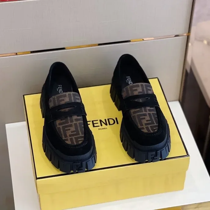 Fendi FD OLock Nubuck Loafers Brown Fendi FD OLock Nubuck Loafers Brown