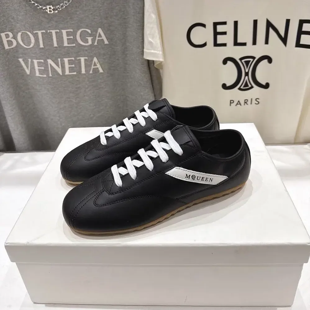 Alexander Mcqueen Boxe Sneaker in Black for Unisex Alexander Mcqueen Boxe Sneaker in Black for Unisex