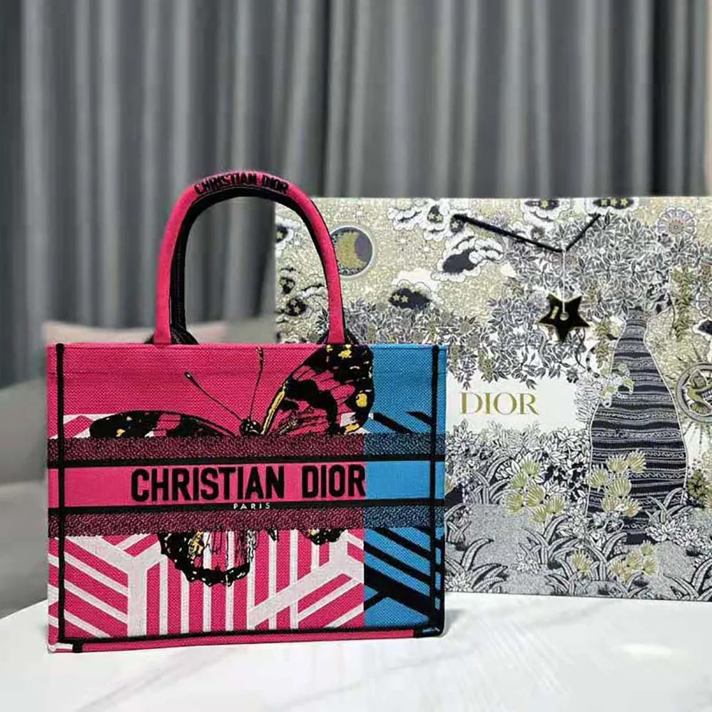 Dior Medium Dior Book Tote Bright Blue and Pink D for Women in Jungle Pop Embroidery Dior Medium Dior Book Tote Bright Blue and Pink D for Women in Jungle Pop Embroidery