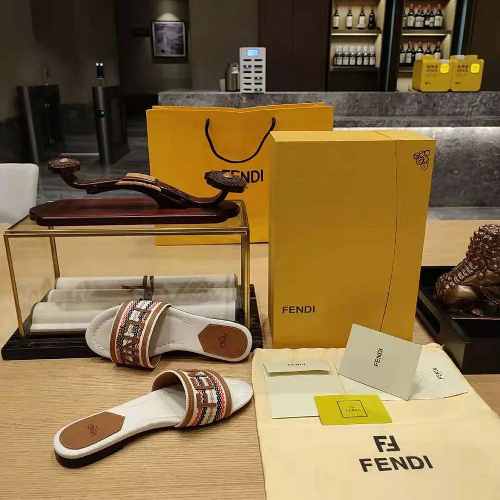 Fendi Signature Beige Canvas Slides for Women Fendi Signature Beige Canvas Slides for Women