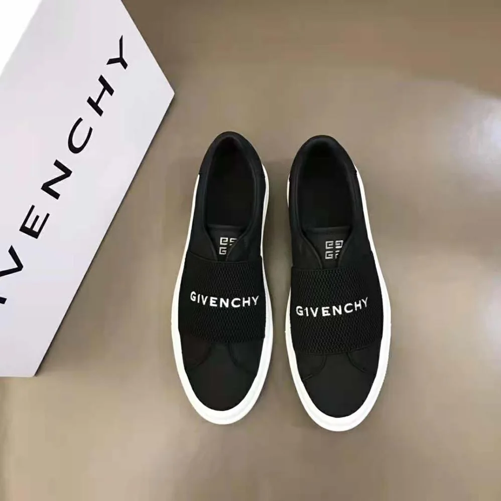 Givenchy Sneakers in Leather with Givenchy Webbing for Women in Black Givenchy Sneakers in Leather with Givenchy Webbing for Women in Black