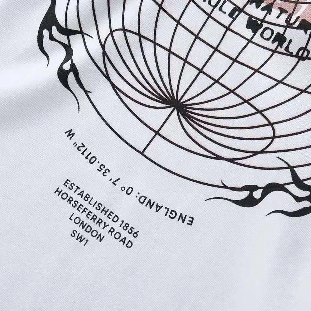 Burberry Globe Graphic Print Cotton Oversized T-shirt for Men in White Burberry Globe Graphic Print Cotton Oversized T-shirt for Men in White