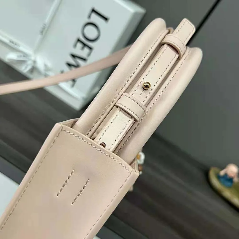 Loewe Standard A5 Tote in Sleek Calfskin for Women in Pink Loewe Standard A5 Tote in Sleek Calfskin for Women in Pink