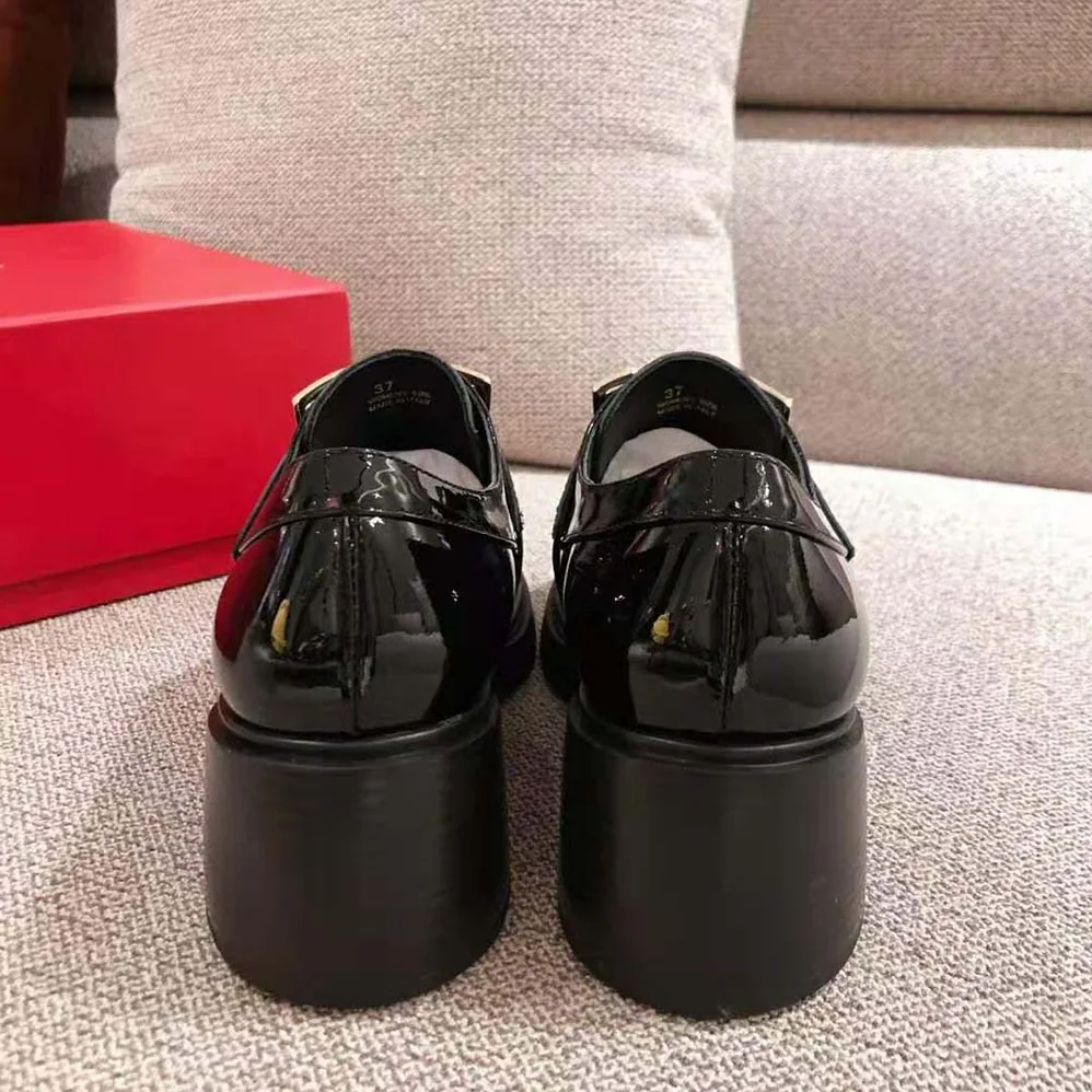 Roger Vivier Viv' Rangers Metal Buckle Loafers in Patent Leather in 6cm Heel for Women Roger Vivier Viv' Rangers Metal Buckle Loafers in Patent Leather in 6cm Heel for Women