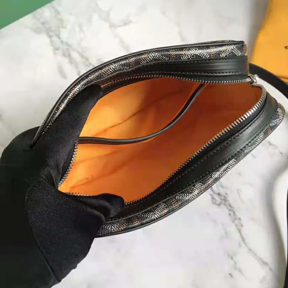 Goyard Cap-vert Pm Bag for Unisex in Black Goyard Cap-vert Pm Bag for Unisex in Black