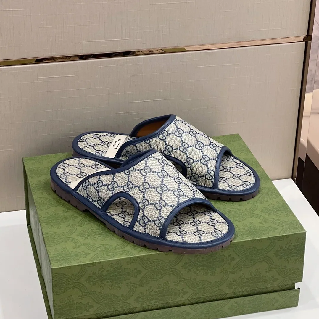 Gucci GG Supreme Slide Sandal Blue And Beige for Men Gucci GG Supreme Slide Sandal Blue And Beige for Men