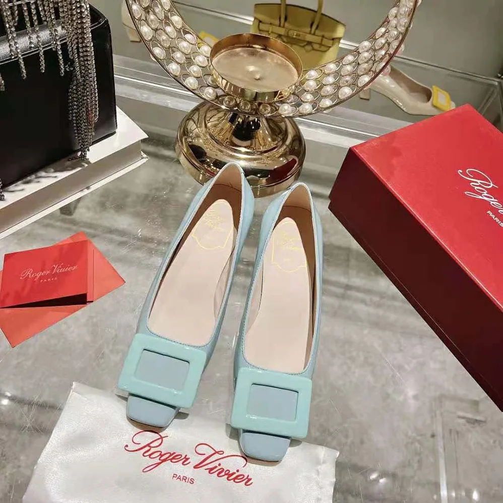 Roger Vivier Patent Leather Belle Vivier Pumps for Women in Aqua Roger Vivier Patent Leather Belle Vivier Pumps for Women in Aqua