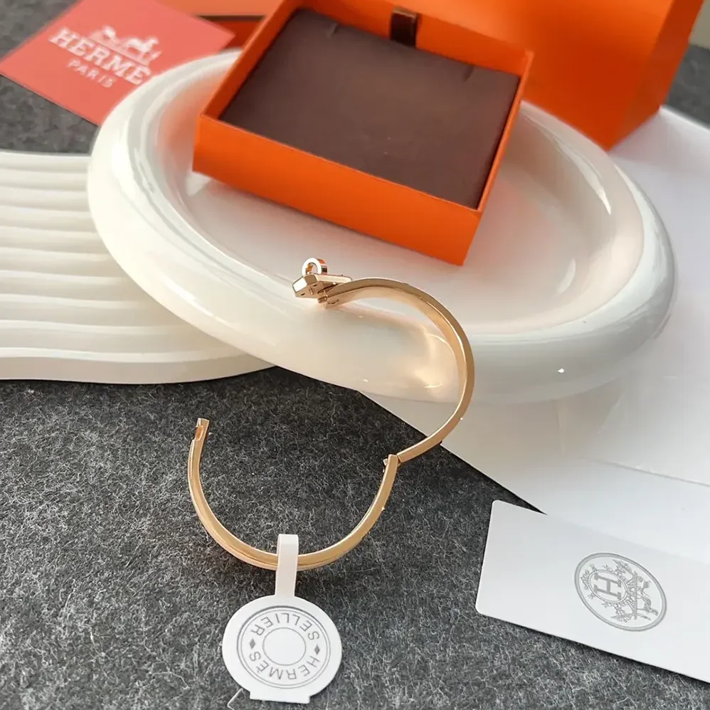 Hermes Mini Clic Kelly Bracelet for Unisex