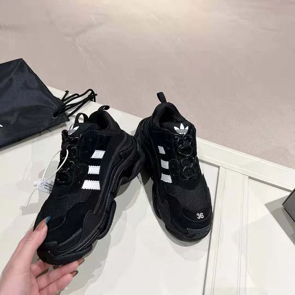 Balenciaga Balenciaga / Adidas Triple S Sneaker in Black for Unisex Balenciaga Balenciaga / Adidas Triple S Sneaker in Black for Unisex