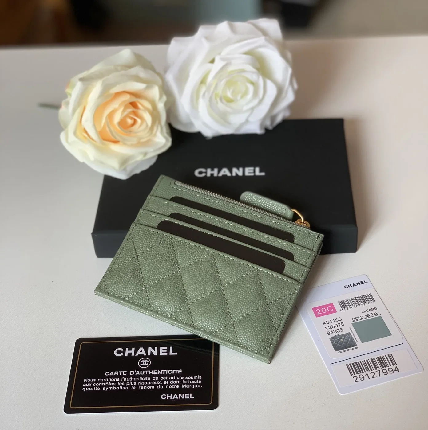 Chanel Flat Card Holder Olive Bag / Chanel Flat Card Holder Olive Bag /
